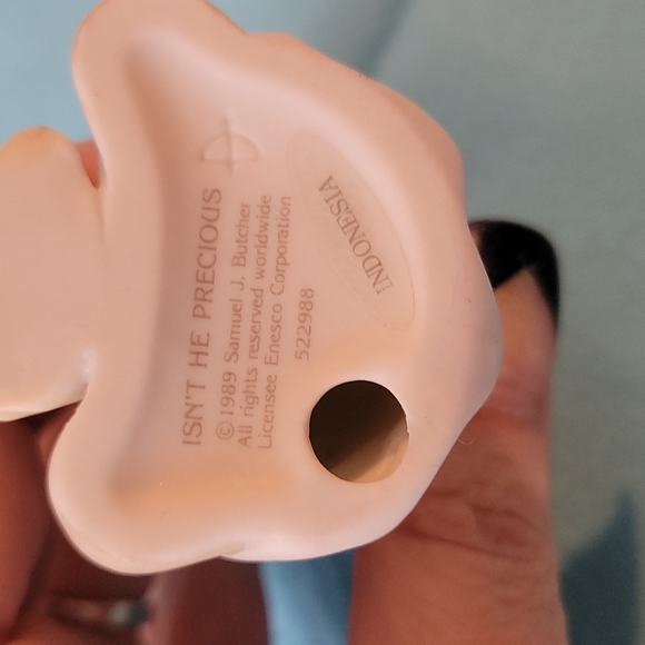 Vintage Precious Moments "Isn't He Precious?" 522988 - Picture 5 of 5